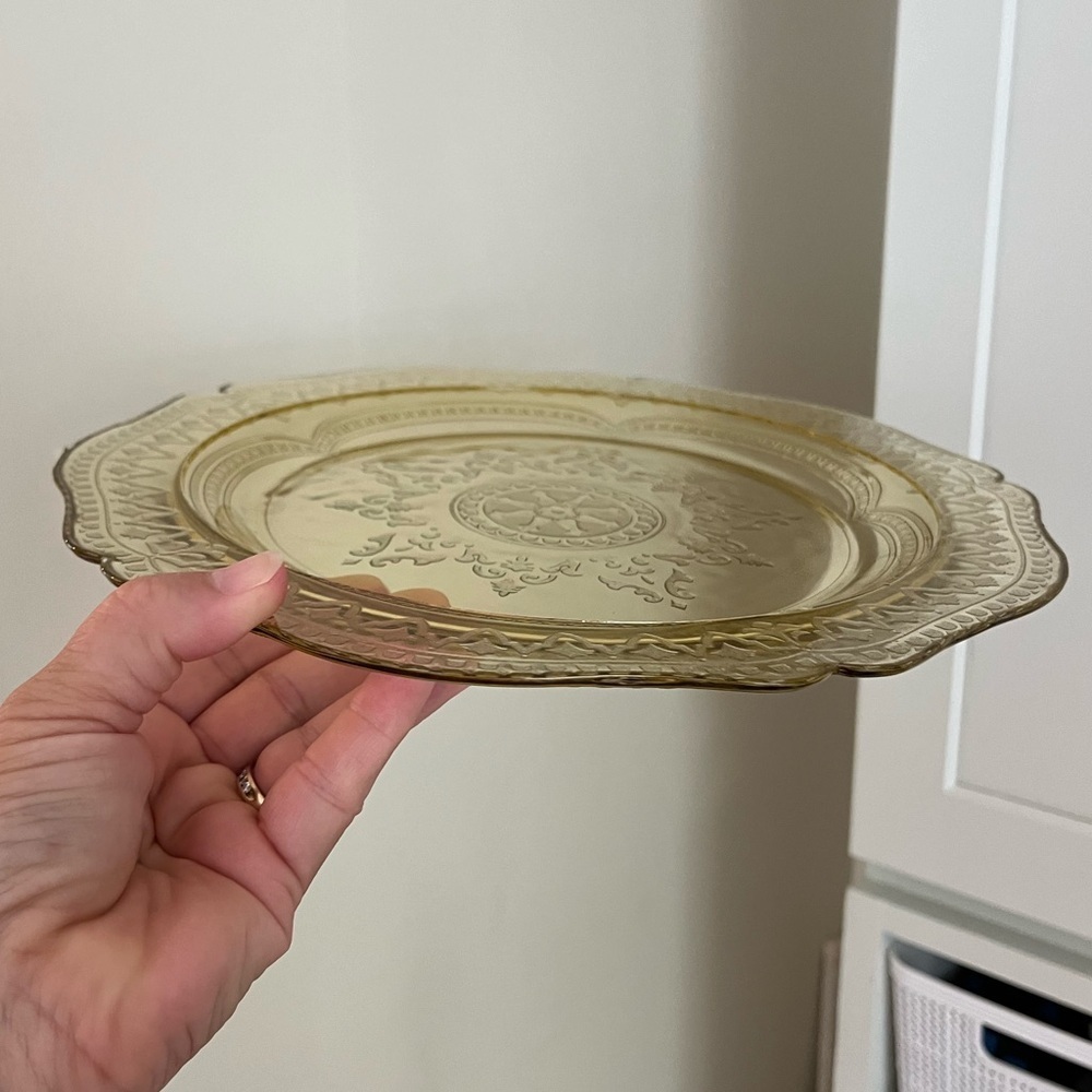 Vintage Federal Glass Patrician Spoke Depression Glass 11” Dinner Plate - Picture 2 of 13